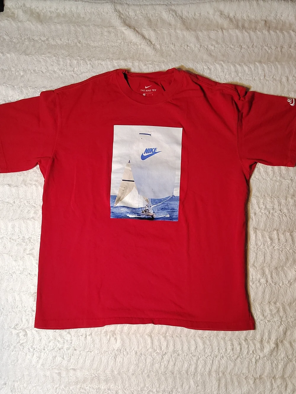 Nike Men’s Red Graphic Crew T-Shirt
